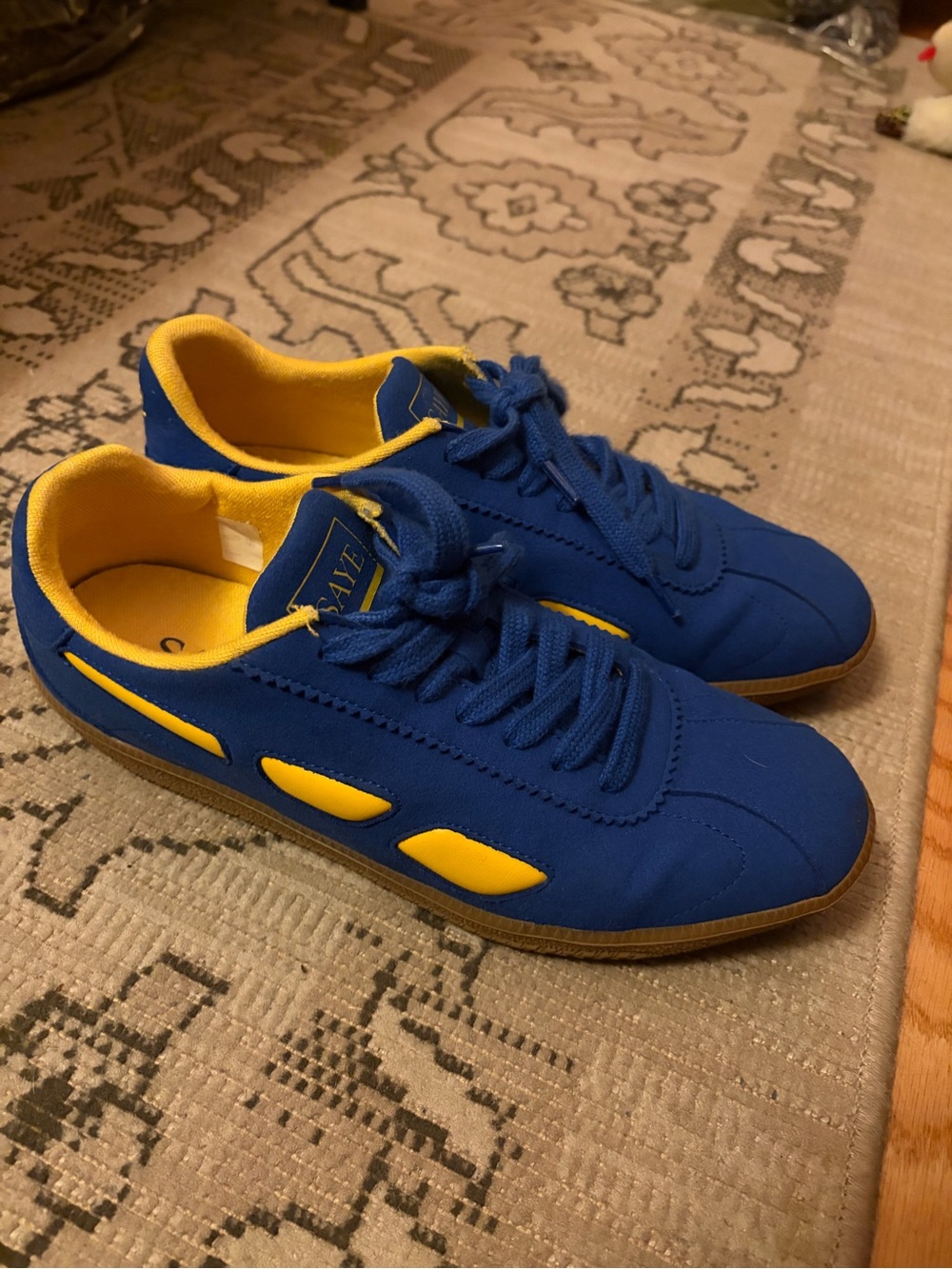 Saye Women’s  Blue & Yellow Casual Sneakers size 8.5
